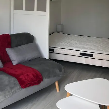 Avec Balcon, Proche Chu, Chateau, Tramway * Angers